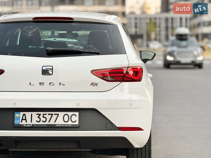 Хэтчбек SEAT Leon 2018 в Киеве