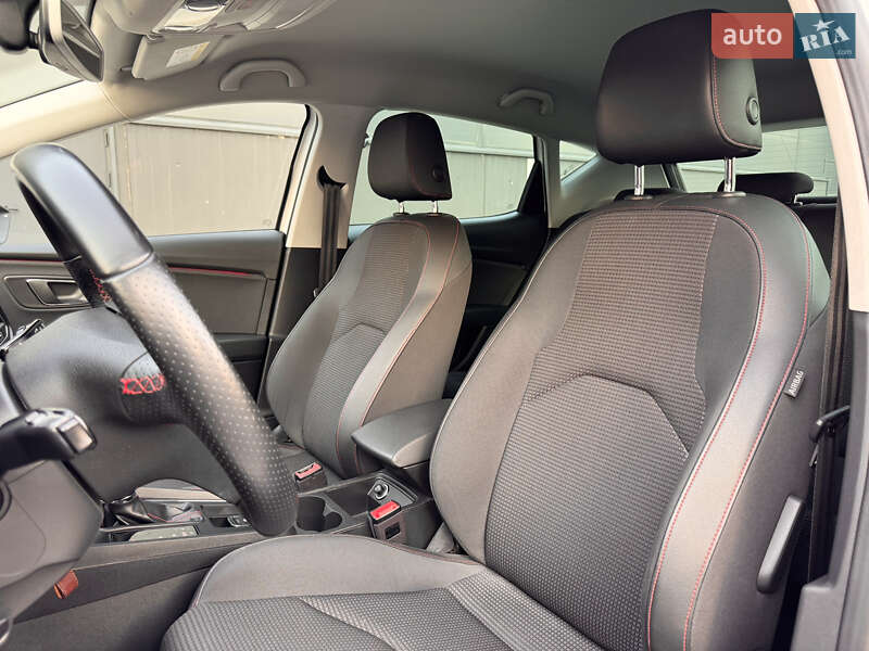 Хэтчбек SEAT Leon 2018 в Киеве