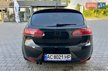 Хэтчбек SEAT Leon 2005 в 