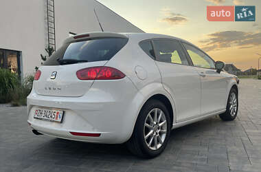 Хэтчбек SEAT Leon 2009 в 