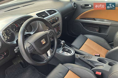 Хэтчбек SEAT Leon 2009 в 