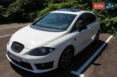 Хэтчбек SEAT Leon 2010 в 