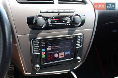 Хэтчбек SEAT Leon 2010 в 