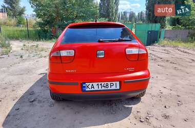 Хэтчбек SEAT Leon 2003 в 