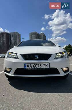 Хетчбек SEAT Leon 2015 в Києві