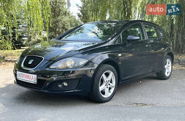Хетчбек SEAT Leon 2011 в 