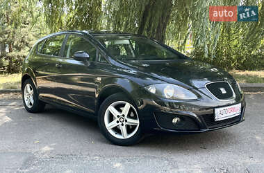 Хэтчбек SEAT Leon 2011 в Киеве