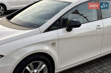 Хэтчбек SEAT Leon 2010 в 