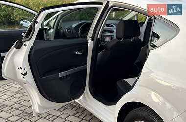 Хэтчбек SEAT Leon 2010 в 