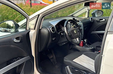 Хэтчбек SEAT Leon 2010 в 