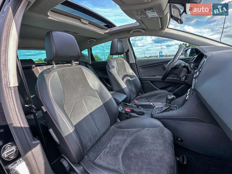 Хэтчбек SEAT Leon 2014 в Киеве