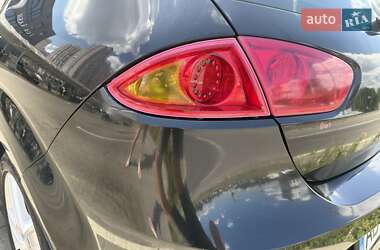Хэтчбек SEAT Leon 2010 в 
