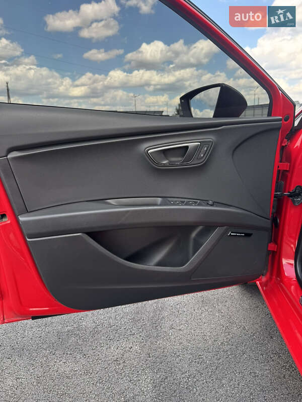 Хетчбек SEAT Leon 2013 в Києві