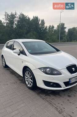 Хэтчбек SEAT Leon 2010 в Киеве