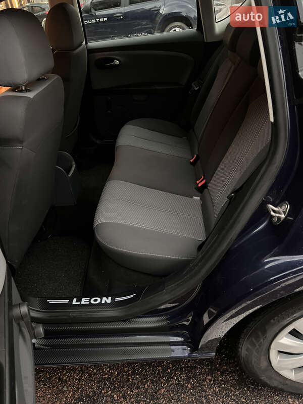 Хетчбек SEAT Leon 2009 в Бердичеві