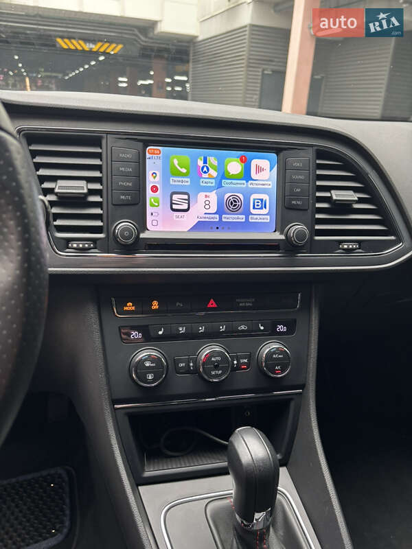 Хэтчбек SEAT Leon 2016 в Киеве