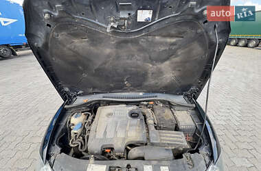 Хэтчбек SEAT Leon 2011 в 