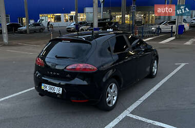Хэтчбек SEAT Leon 2008 в 