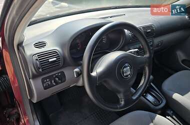 Хэтчбек SEAT Leon 2003 в 