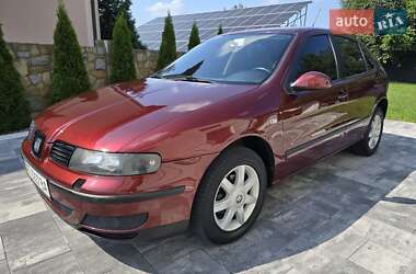 Хэтчбек SEAT Leon 2003 в 
