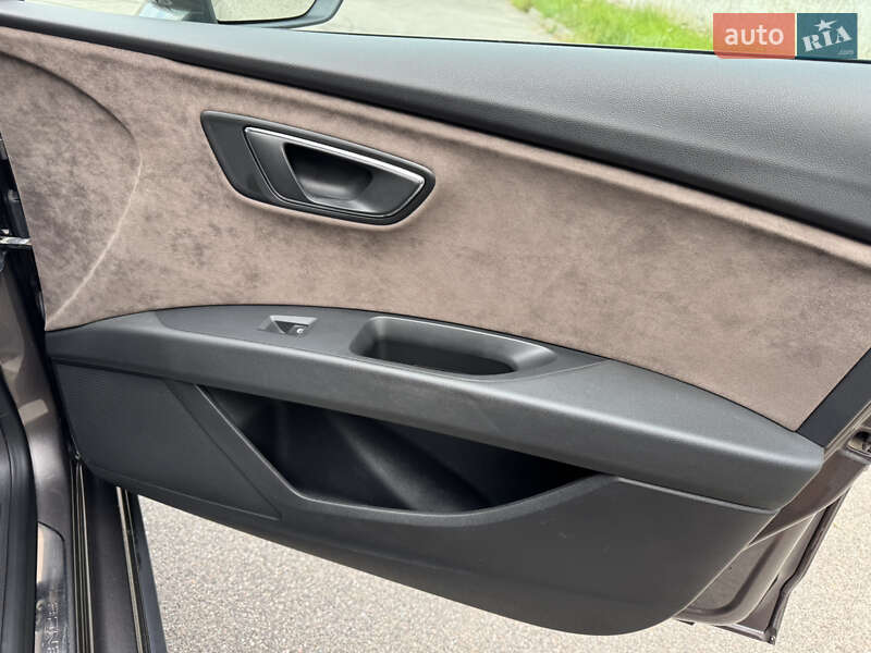 Универсал SEAT Leon 2016 в Киеве