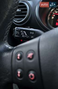 Хэтчбек SEAT Leon 2007 в 