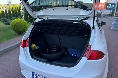 Хэтчбек SEAT Leon 2011 в 