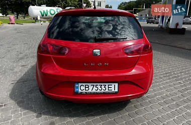 Хэтчбек SEAT Leon 2010 в 