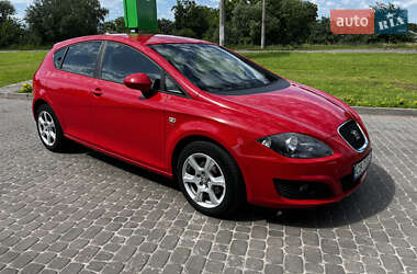 Хэтчбек SEAT Leon 2010 в Чернигове