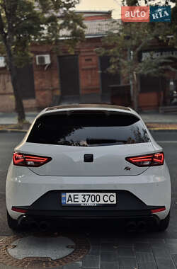 Хэтчбек SEAT Leon 2016 в 