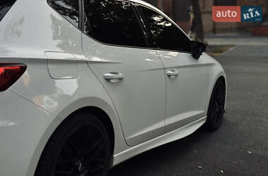 Хэтчбек SEAT Leon 2016 в 