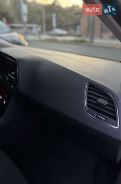 Хэтчбек SEAT Leon 2016 в 