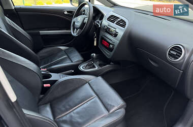 Хэтчбек SEAT Leon 2010 в 