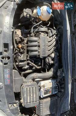 Хэтчбек SEAT Leon 2006 в 