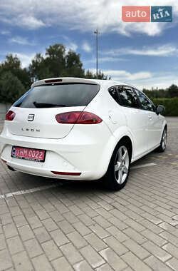Хэтчбек SEAT Leon 2009 в 