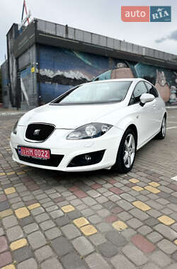 Хэтчбек SEAT Leon 2009 в 