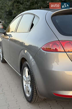 Хэтчбек SEAT Leon 2007 в 
