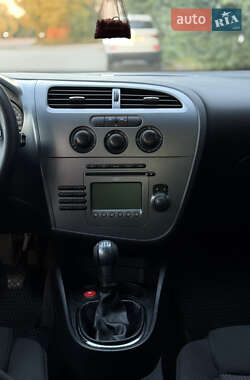 Хэтчбек SEAT Leon 2007 в 