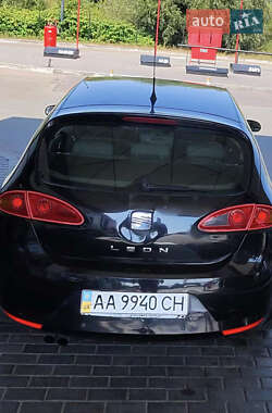 Хэтчбек SEAT Leon 2006 в 