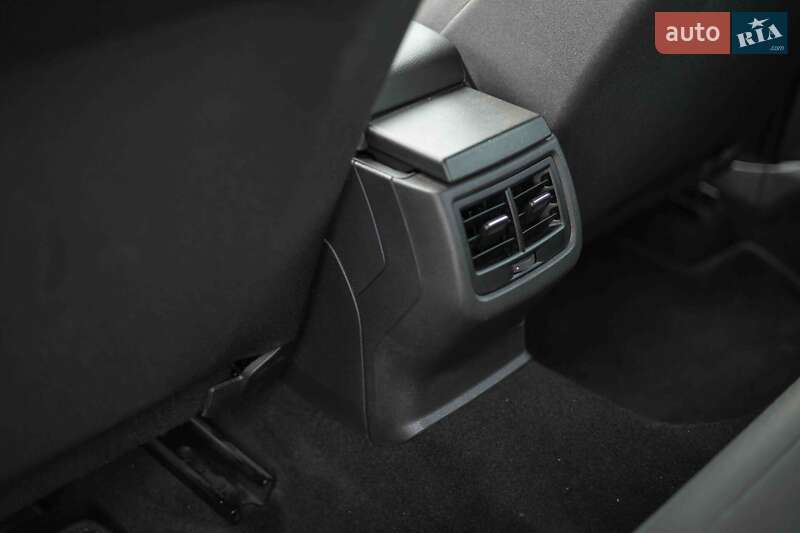 Універсал SEAT Leon 2014 в Ужгороді