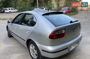 Хэтчбек SEAT Leon 2000 в 