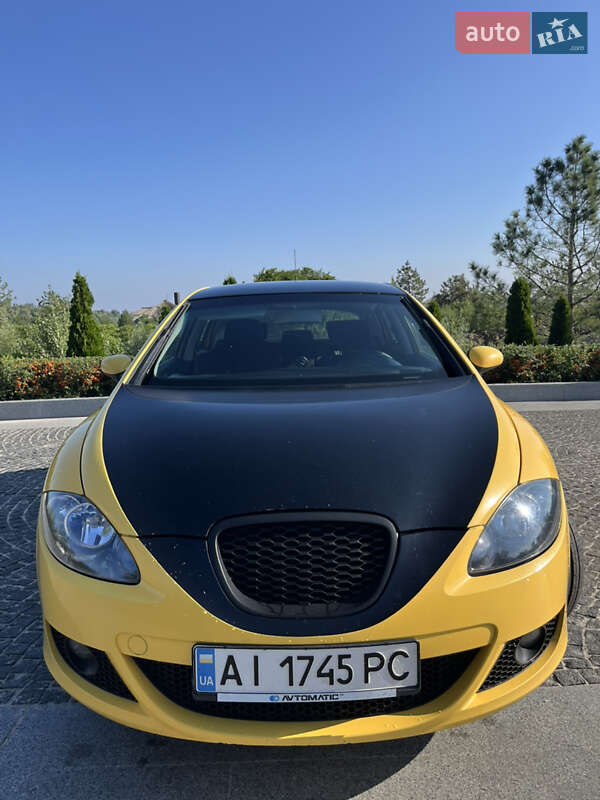 Хэтчбек SEAT Leon 2008 в 