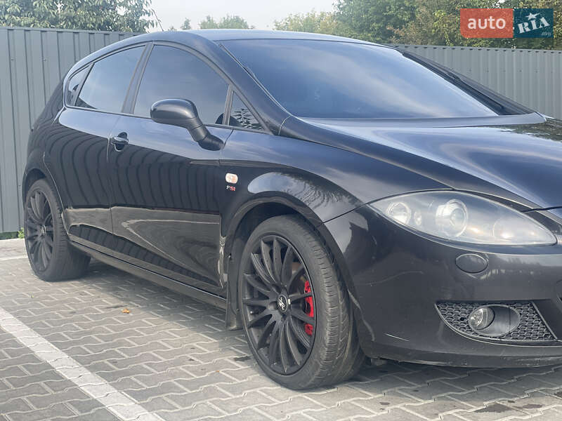 Хетчбек SEAT Leon 2008 в Вінниці