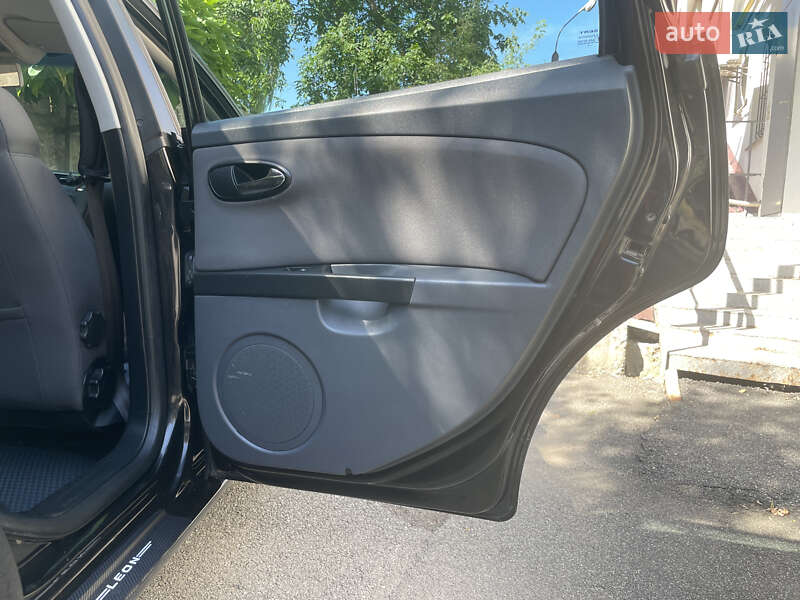 Хетчбек SEAT Leon 2008 в Вінниці