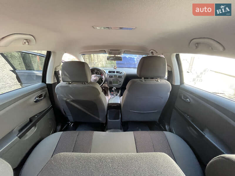 Хетчбек SEAT Leon 2008 в Вінниці