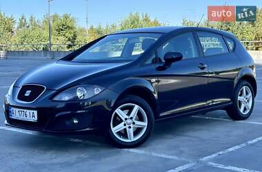 Хэтчбек SEAT Leon 2011 в 