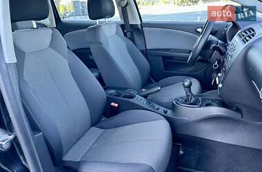 Хэтчбек SEAT Leon 2011 в 