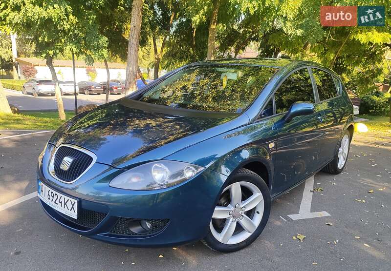 Хэтчбек SEAT Leon 2006 в Киеве