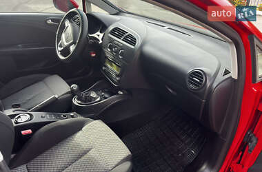 Хэтчбек SEAT Leon 2010 в 
