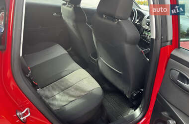 Хэтчбек SEAT Leon 2010 в 